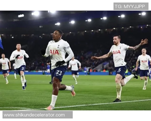 国王杯热刺与那不勒斯激战成平点球大战引发全场狂欢与十大精彩进球回顾