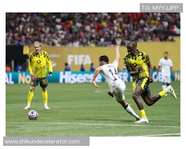 中超热刺与拜仁激战成平局数据分析揭示比赛精彩瞬间