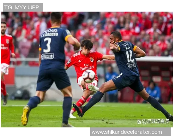 西甲历史冷门本菲卡与利物浦战成平局绝杀瞬间引发全场沸腾