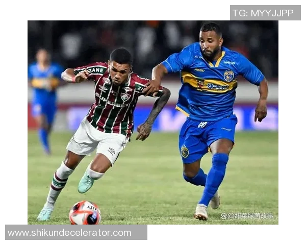 足总杯激战：巴黎圣日耳曼绝杀巴萨全场沸腾转会传闻再起