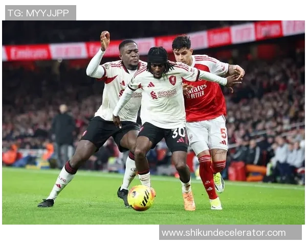 阿森纳与利物浦友谊赛战平精彩瞬间回顾与战术分析