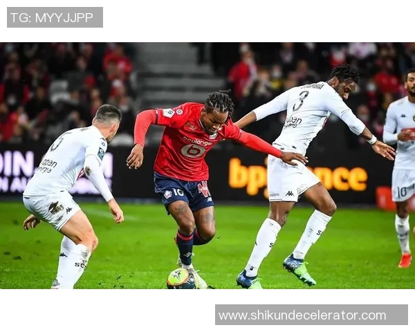 友谊赛阿森纳逆转AC米兰红牌事件引发全场热议与焦点分析