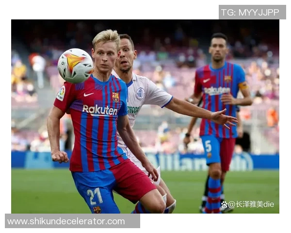 西甲惊天冷门马竞以3-0击败巴萨全场欢呼声震天